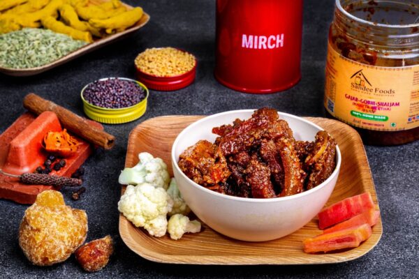 Gajar, Gobhi, Saljam Khatta-Meetha Pickle - Authentic Indian Achaar with Sweet and Sour Veggies