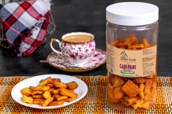 Sandee Foods Signature GudPara - A Crunchy Delight with Rich Flavor